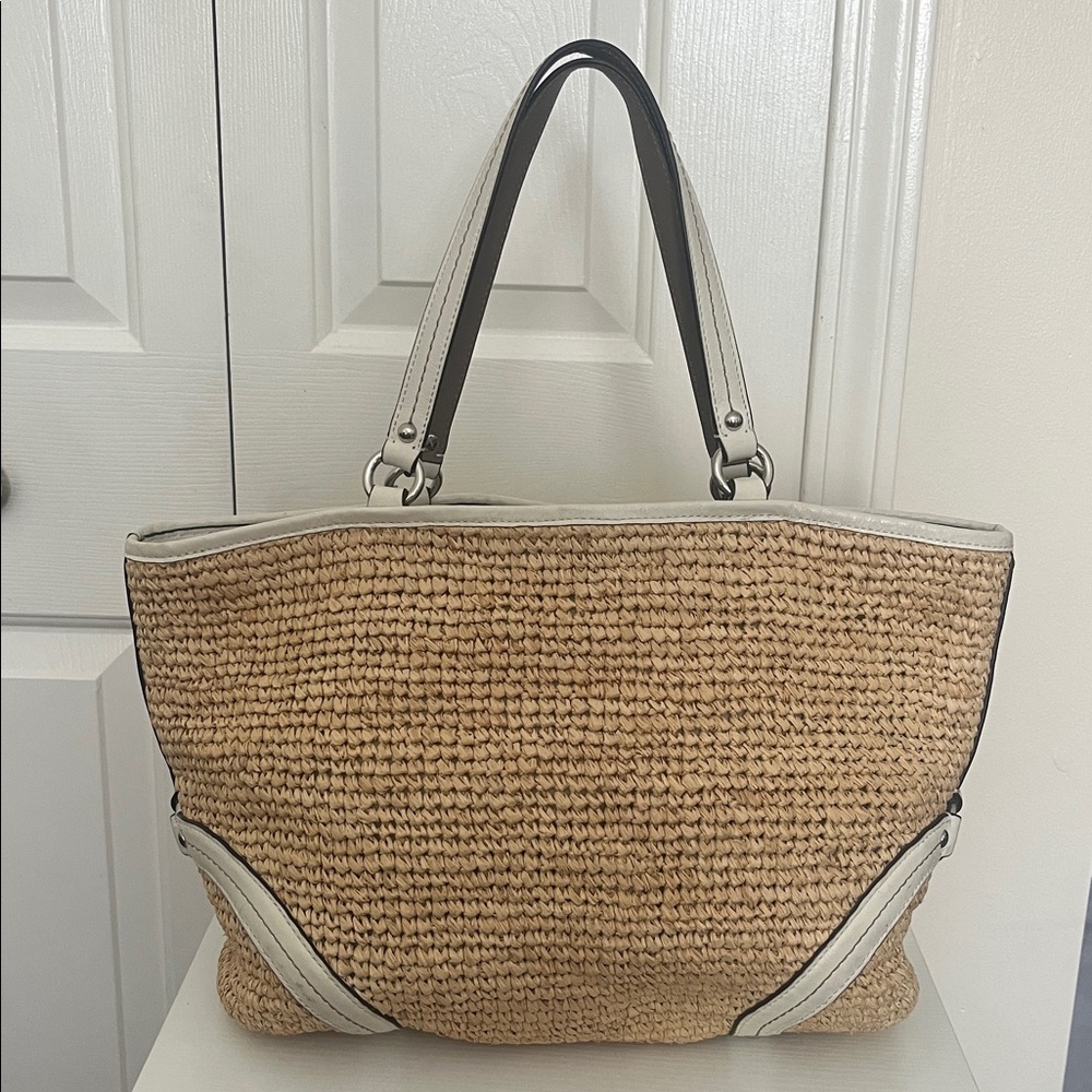 Coach Women’s Vintage Legacy Straw Tote in Natural with White Leather Trim - Picture 2 of 12